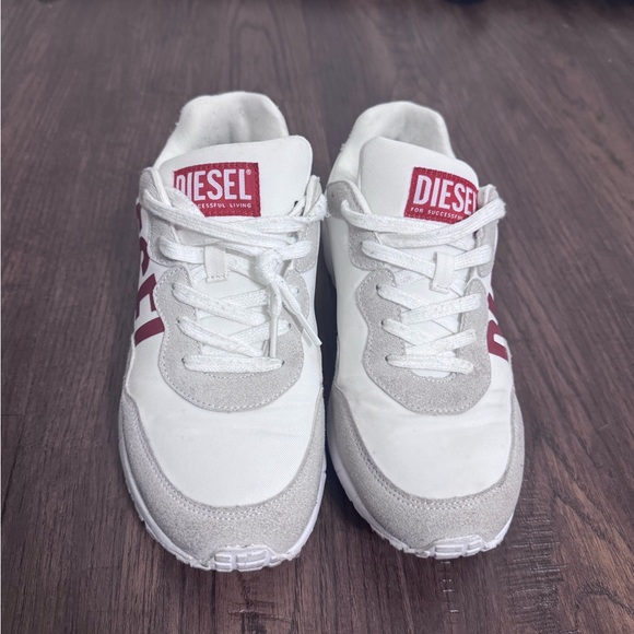 DIESEL White/Red COMFY Running Shoes - Picture 2 of 6